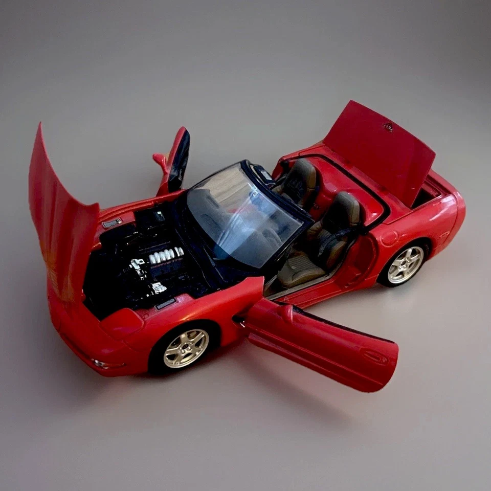 Chevrolet Corvette Burago 3076 convertible 1:18 1998 rojo Foto 2 de 4