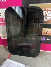 30x20 Dual-Pane Frameless RV Window w/ Screen – Damaged / Missing Clip