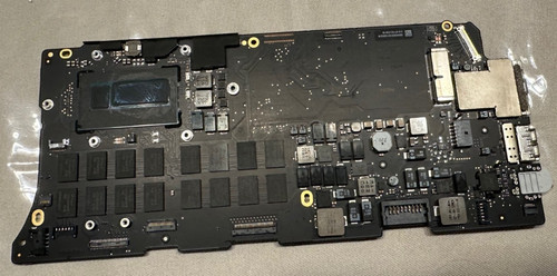 Apple MacBook Pro A1502 Hauptplatine Mainboard Intel i7 3,0Ghz 16GB 820-3476-A