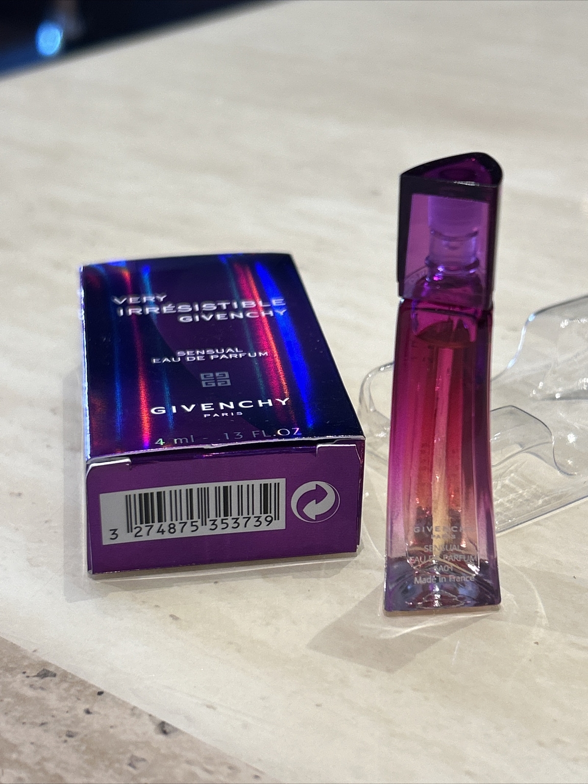 Givenchy Very Irresistible Sensual EDP Women 4 ml MINI MINIATURE