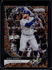 2020 Panini Prizm Baseball Max Muncy DODGERS #189 Gold Donut Circles /25