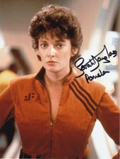 SARAH DOUGLAS signed Autogramm 20x25cm V - THE VISITORS in Person autograph COA