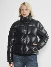 New With tags Aritzia The Super Puff Shorty J...