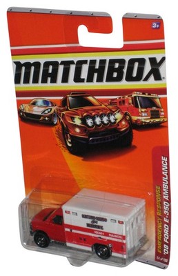 Matchbox Emergency Response (2009) Red & White '08 Ford E-350 Ambulance Toy 54/1