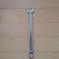 Snap-on Combination Wrench SOEXM17 Used