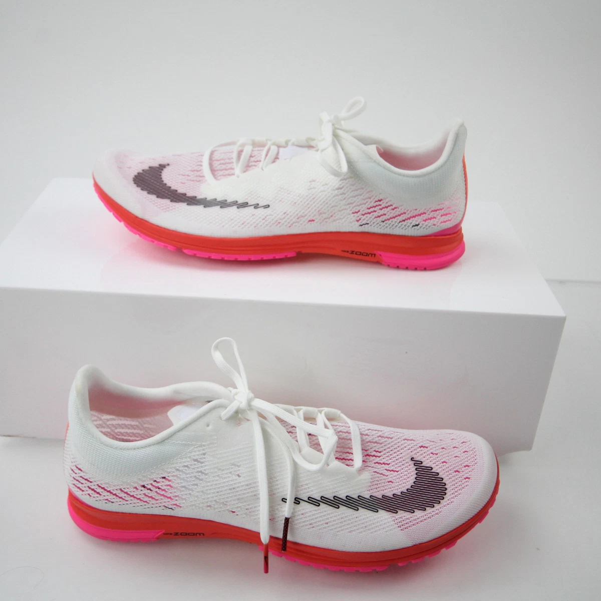 Nike White Fitness & Running Shoes for Men 10.5 US Shoe for  display picture 1