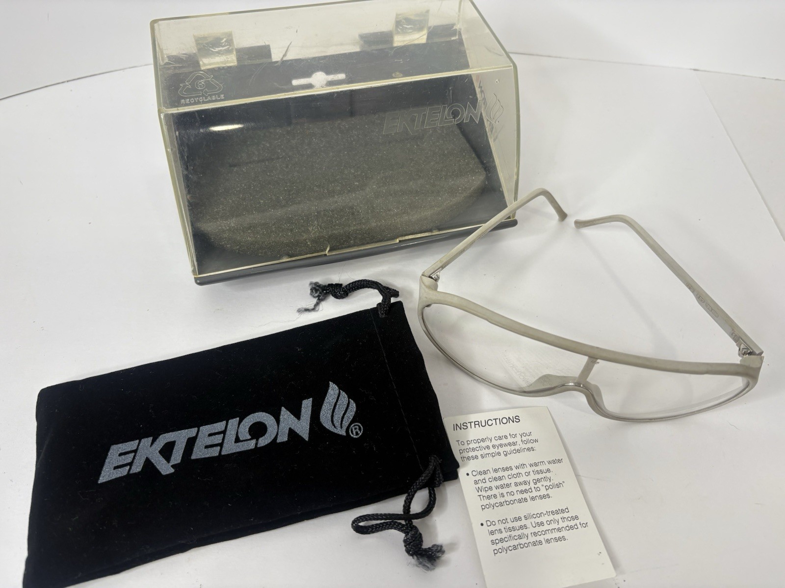 1992 Ektelon Neo tech Racquetball Glasses Safety Eyewear Stylish W/Case