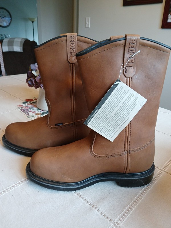MEN'S RED WING 4445 PECOS WATERPROOF SAFETY TOE BROWN WESTERN BOOT SIZE 10.5 NWT