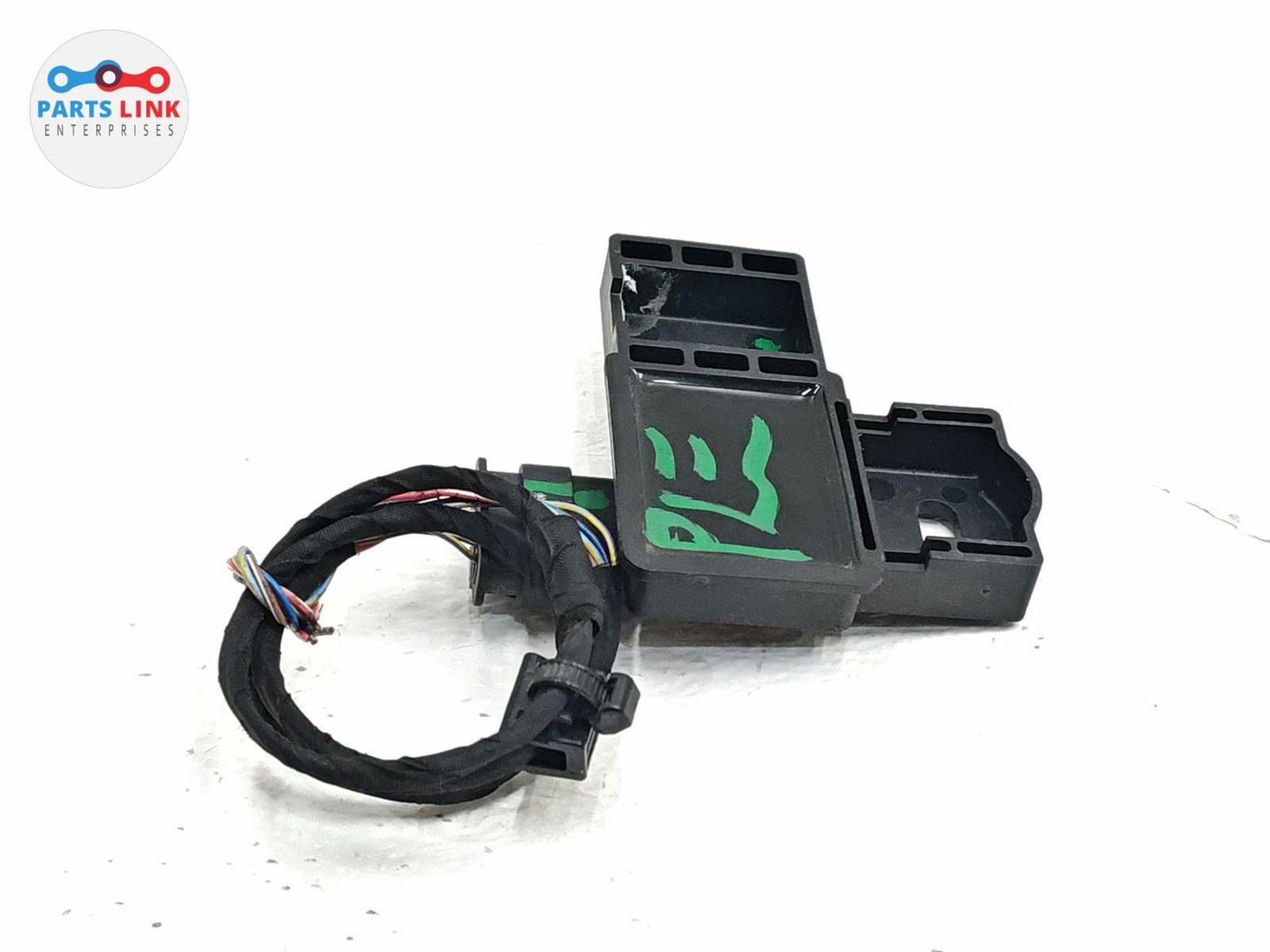 Bentley Bentayga 2017-2020 Fuel pump control module
