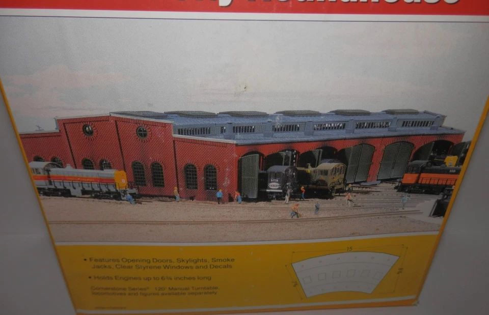 Walthers Cornerstone N Scale Union City Roundhouse Kit #933-3202 - Image 2 of 4