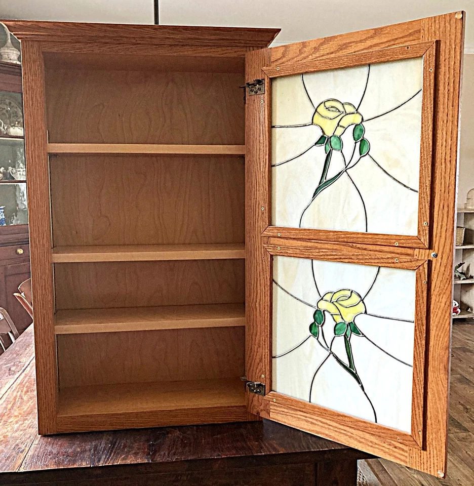 MUEBLE DE PARED PARA MEDICINA DE BAÑO con puerta de vitral Foto 2 de 4