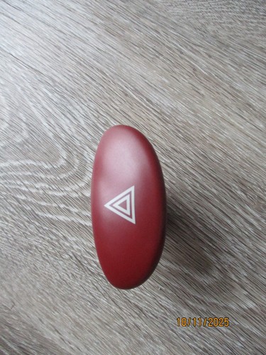 Peugeot 206  Schalter Warnblinker PA66 GB15+GF71  27764