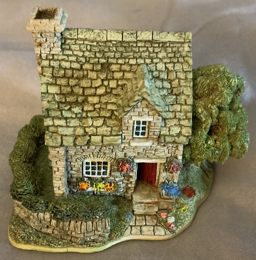 1996 Lilliput Lane Fuchsia Cottage English Collection: South West