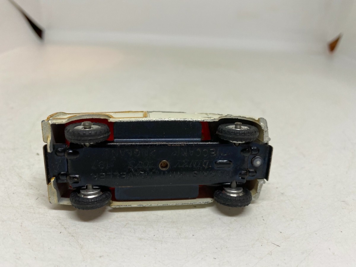 DINKY TOYS 197 MORRIS MINI-TRAVELLER 箱付き s-l1200.jpg