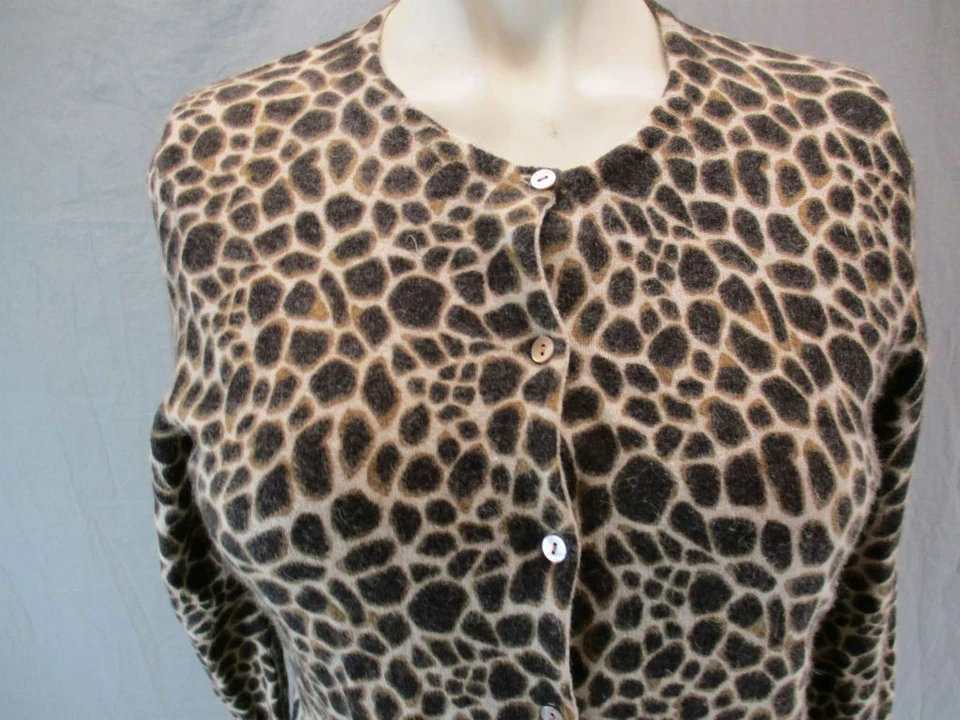 Cárdigan con botones Ann Taylor talla S para mujer marrón estampado animal lana angora 6G043 Foto 2 de 4