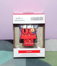 Hallmark Peanuts Snoopy Decorated Dog House Christmas Tree Ornament See Listing 