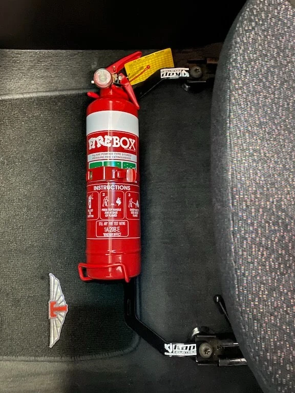 Soporte extintor para Ford Falcon AU Foto 2 de 4