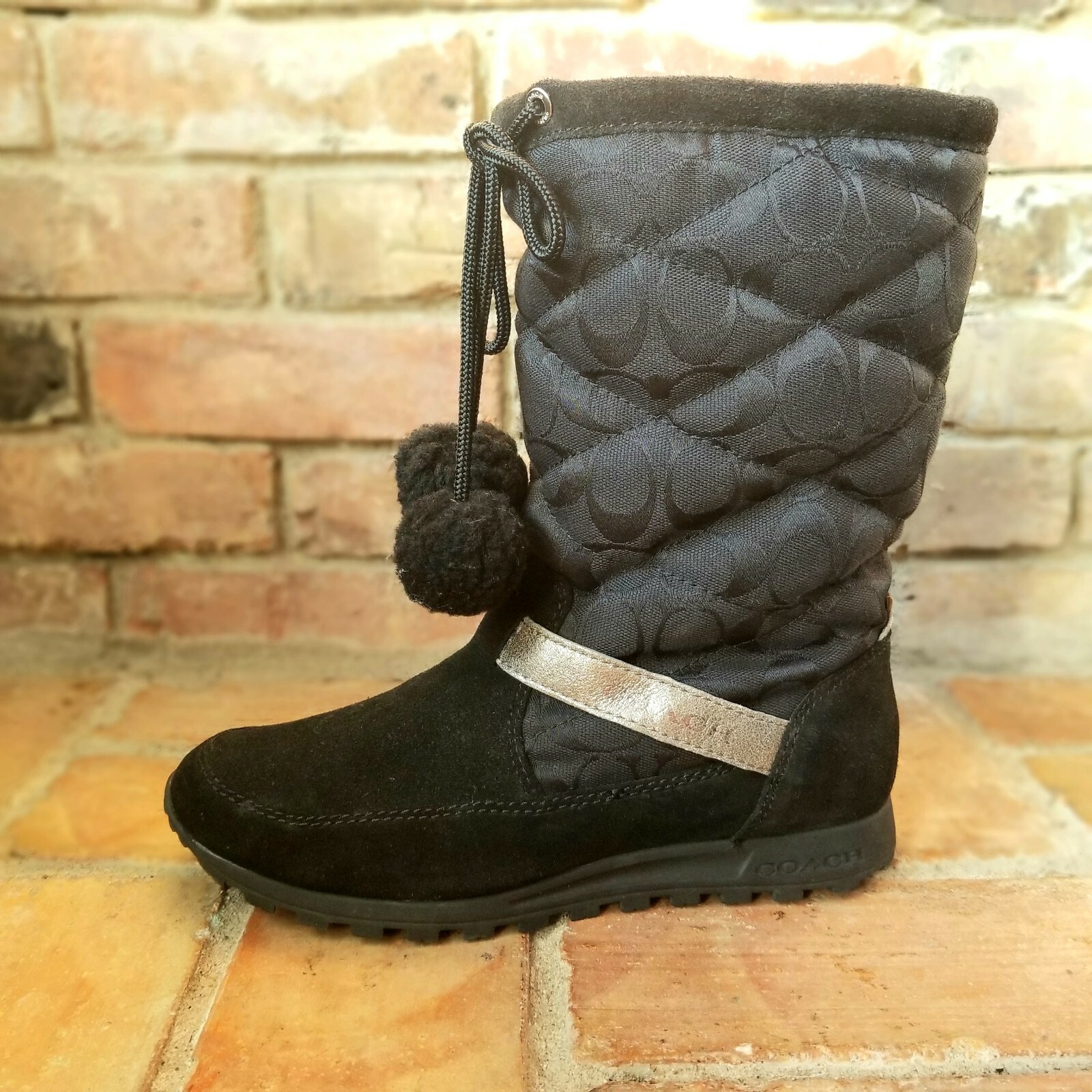 Coach Juniper Woman's Size 8B Quilted 