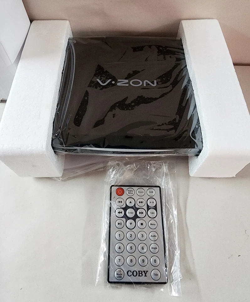 Coby V-zon 7” 16:9 Widescreen DVD/CD/MP3 TF-DVD7309 Portable DVD Player - Image 2 of 4