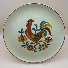 Taylor Smith & Taylor Reveille Rooster 10" Dinner Plate, Yellow Oven Proof, VTG