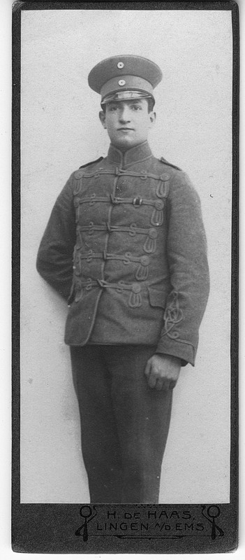 WW1 German Hussar Cavalry Soldier in Feldgrau Uniform - Original WWI CDV Photo