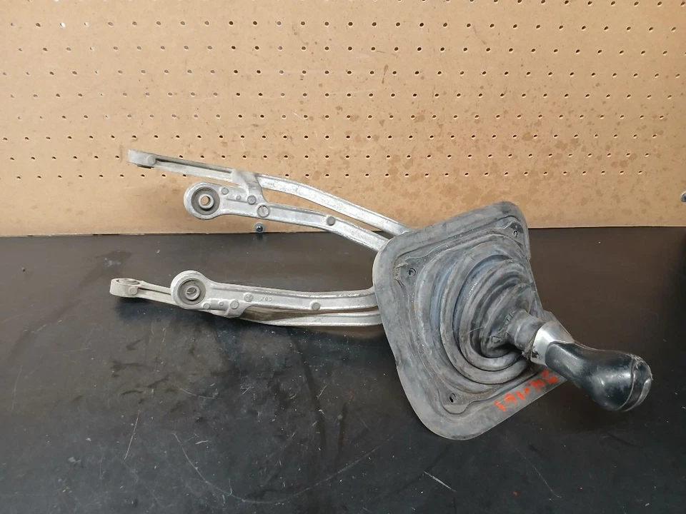 08 CONJUNTO DE PALANCA DE CAMBIOS DE TRANSMISIÓN INFINITI G37 M/T OEM Foto 3 de 4