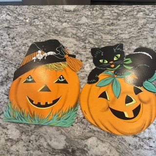 2 Vintage Carrington Jack O Lantern Die Cut Halloween Decoration Cardboard