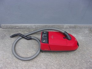 Staubsauger Miele Samba 2711; nur Grundgerät mit Schlauch, Klassiker