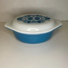 Vintage Pyrex Blue Horizon #043 1.5 Qt Oval Casserole Dish with Lid