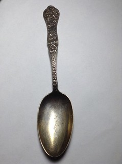 ANTIQUE STERLING SILVER SPOON FLORAL 30.7 GRAMS MONOGRAM "E" 6 IN.