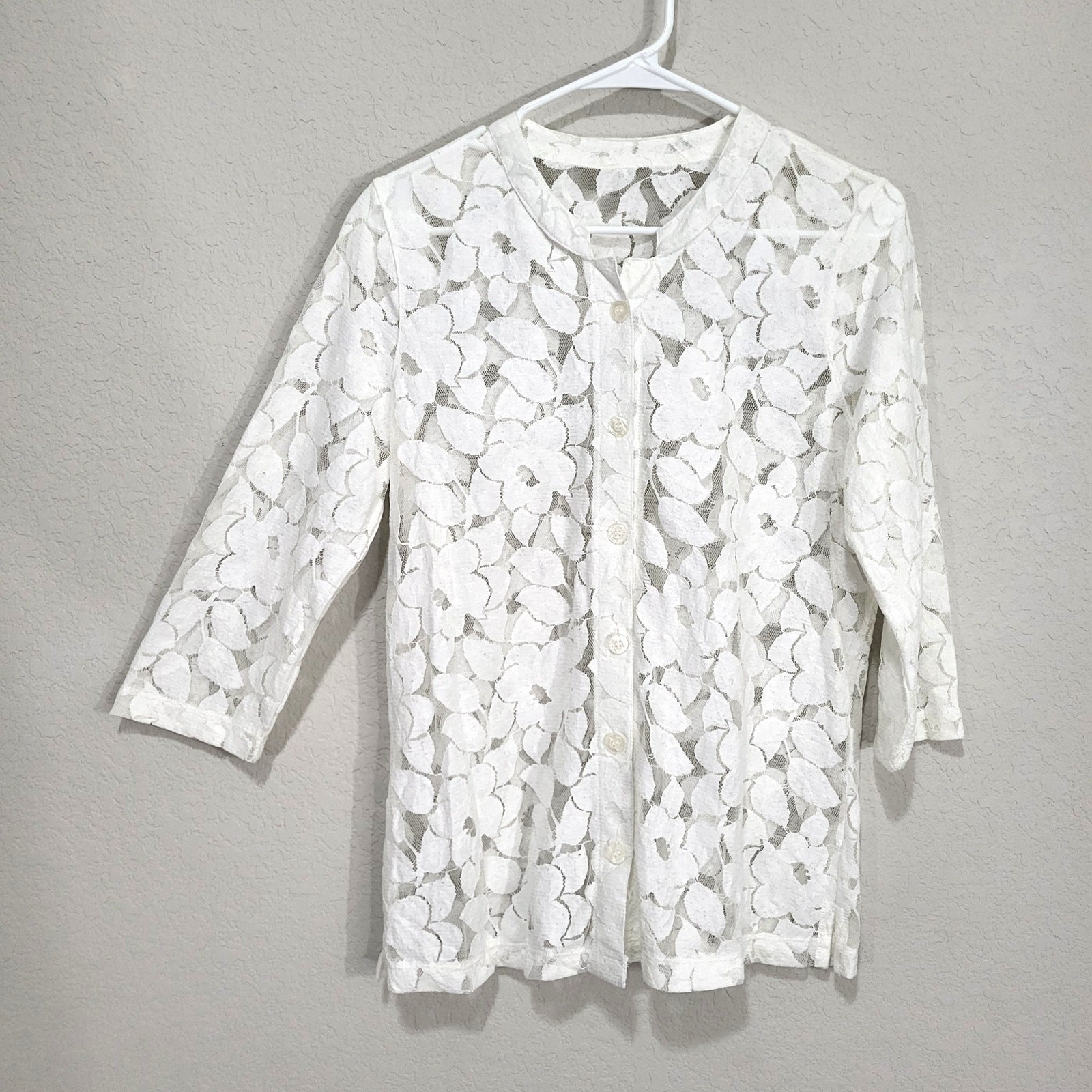 Floral Lace Top Womens Size Medium White Summer Sheer Lightweight Cover up