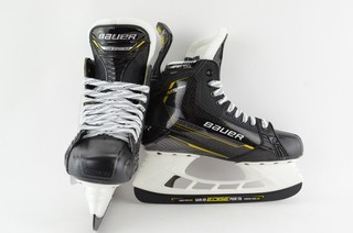 Bauer Supreme M5 Pro Senior Ice Hockey Skates 8 Fit 2 (0515 1162) W/O STEEL