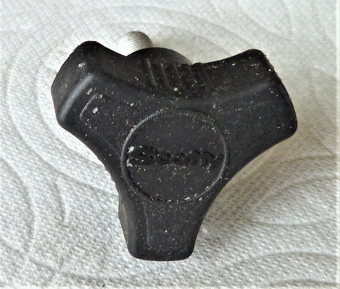 Scotty  Mounting Bolts Knobs for Rod holders downriggers - tried & tested
