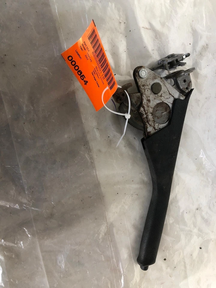 02 CHEVROLET GEO TRACKER Emergency Pull Parking Hand Brake Lever Control Handle - Image 2 of 4