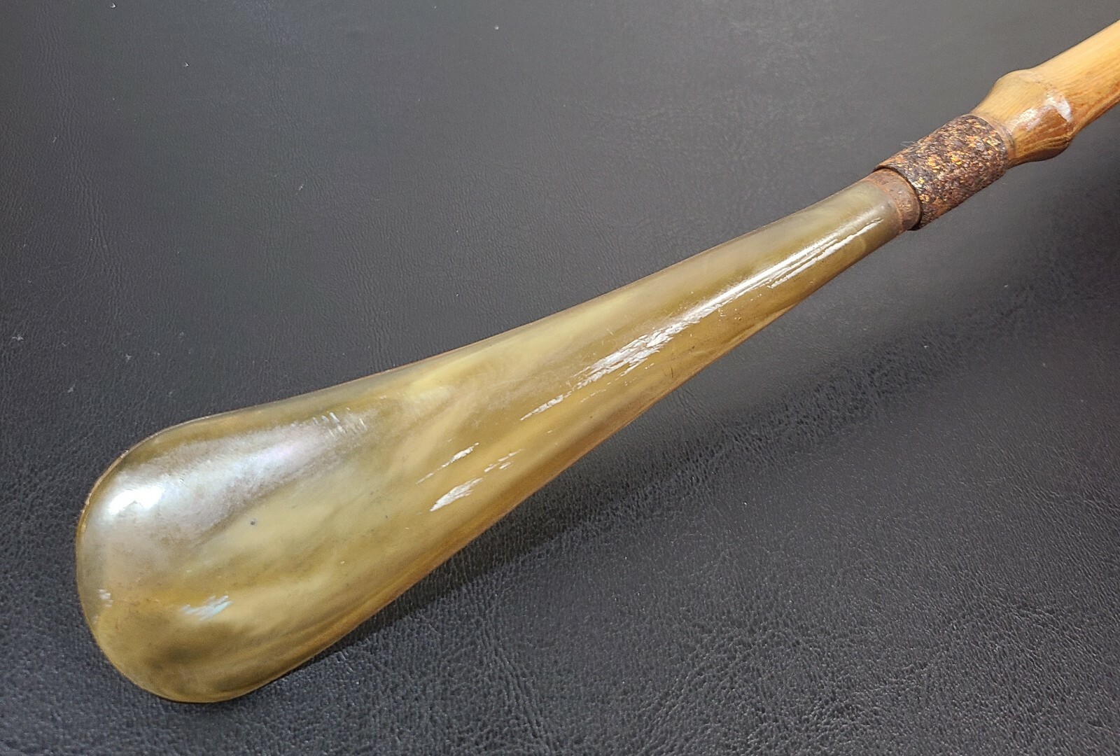 Vintage Bamboo Handle Shoe Horn Man Face Baseball Cap… Gem