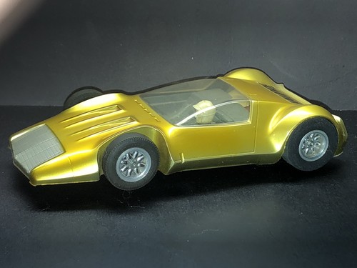 1960s Vtg MONOGRAM 1/24 Slot Car VAMPIRE Thinge Gold w/ Driver Insert!