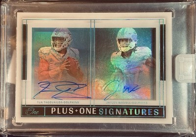 2021 PANINI PLUS ONE  SIGNATURES TUA TAGOVAILOA/JAYLEN WADDLE 142 5/7 Auto BLUE