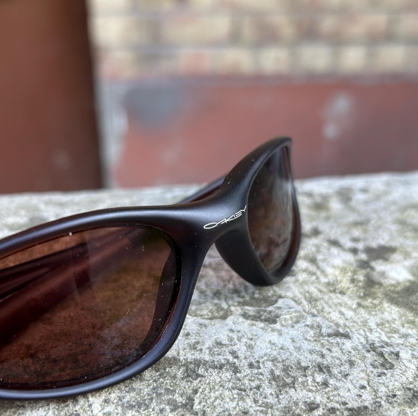 Vintage Oakley Minute Sunglasses Brown Frame Brown Lenses Y2K