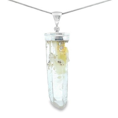 Starborn Phantom Quartz Crystal Pendant Necklace (22'') Clear