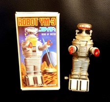 Masudaya Wind-Up Robot YM-3 Friday "Lost in Space"