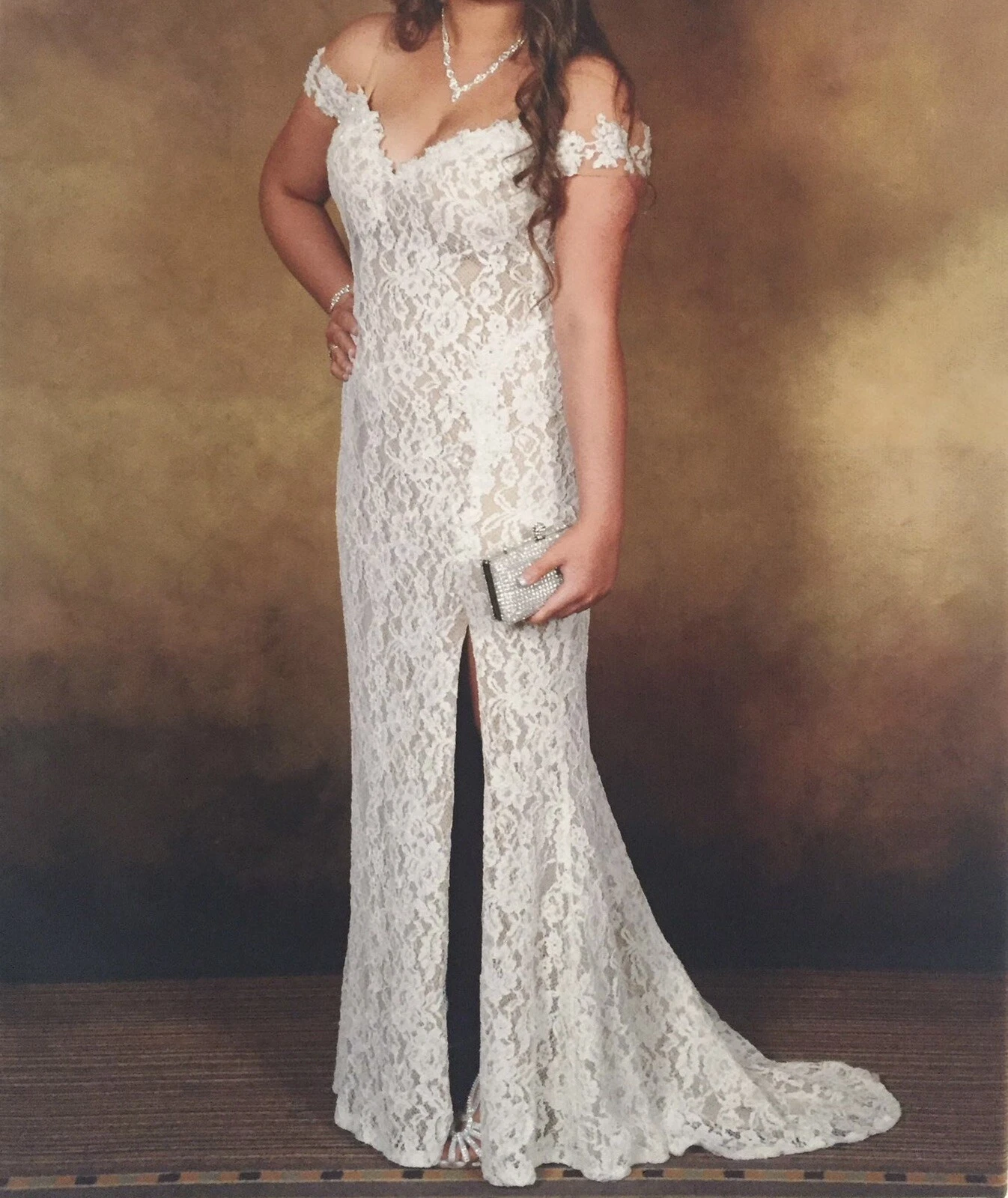 Abito da ballo di design originale Tarik Ediz bianco e nudo in pizzo impreziosito taglia 12