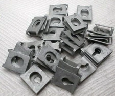 #8 Screw X 7/16" Wide X 9/16" Long Spring Auto Body Clip U Nuts Lot Of 25 Clips
