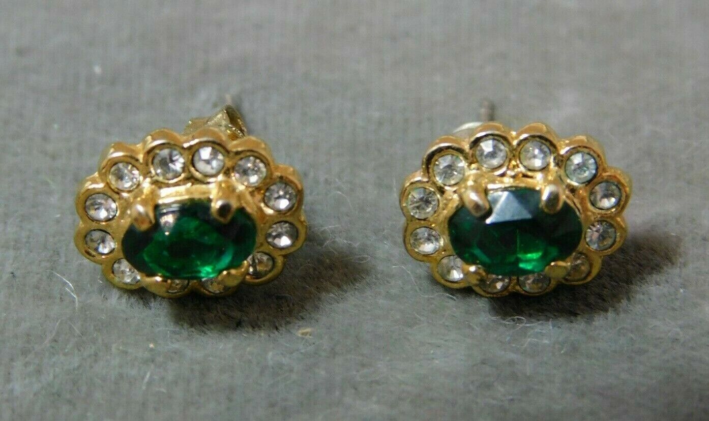 Vintage Dainty Emerald Green Glass Rhinestone Dai… - image 2