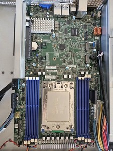 Supermicro Server Motherboard H12SSW-NT + AMD EPYC 7262 CPU