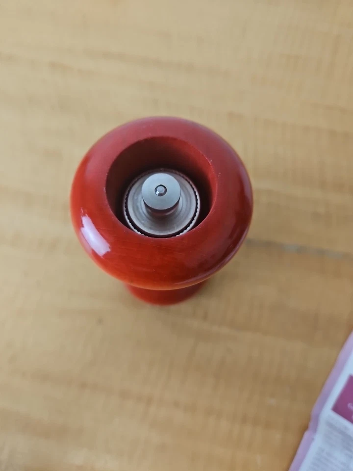 Molinillo de chile y pimienta Alessi MP 0214 madera roja vintage con instrucciones Foto 4 de 4