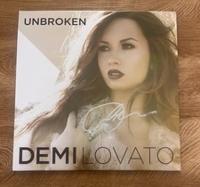 * DEMI LOVATO * signed vinyl album * UNBROKEN * COA *