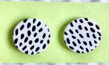 New Black & White Dot Texture Matte Retro 80s Style Circle Stud Earrings - 0.75”