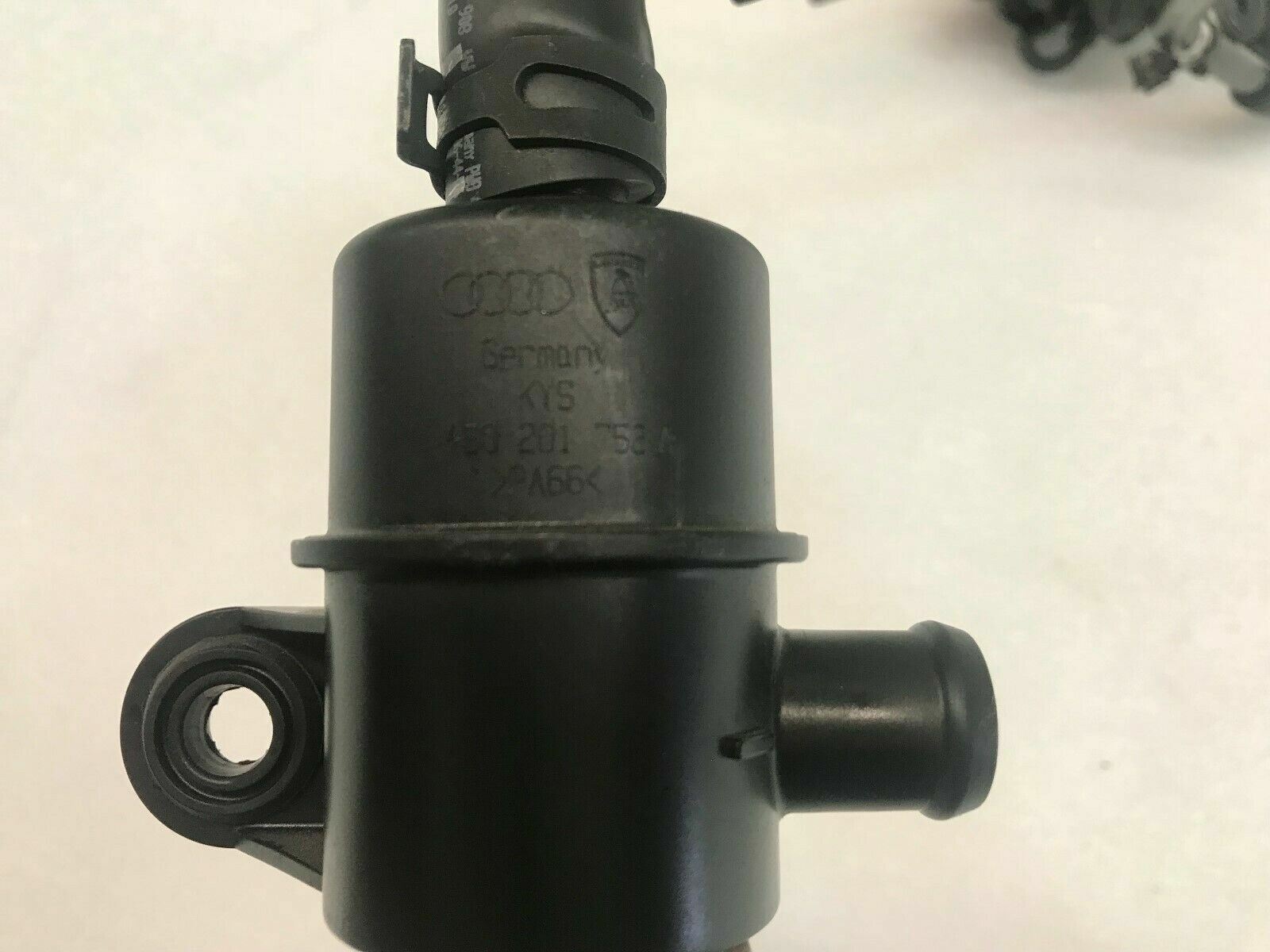 LAMBORGHINI AVENTADOR LP700 EVAPORATOR AIR VALVE WITH AIR HOSE OEM 4S0201752