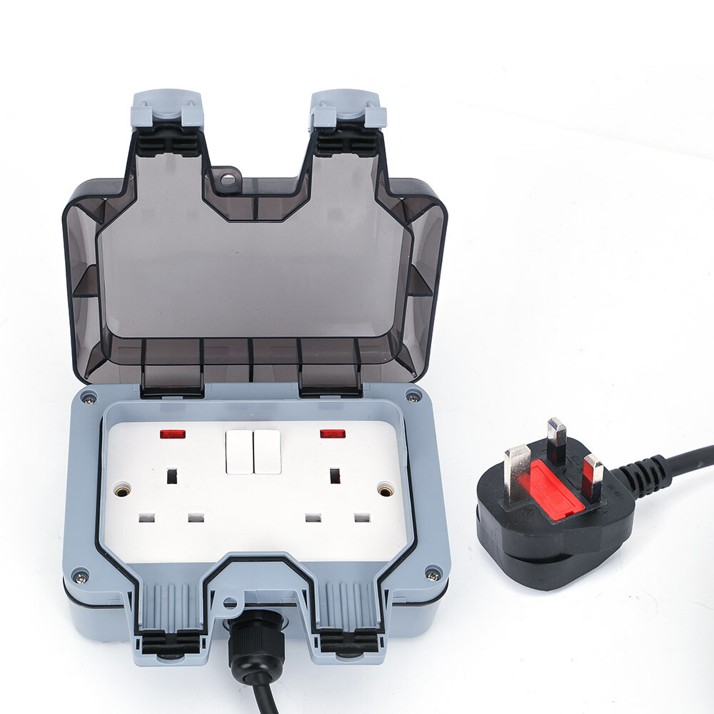 25m Outdoor IP66 Garden Extension Lead Socket Box IP66 Rated Black