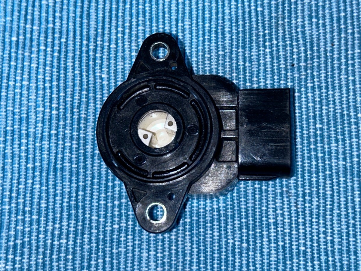 98-01 Suzuki Swift Esteem Throttle Position Sensor 13420